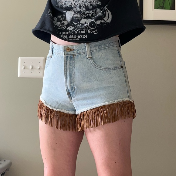 80s Joujou Western Denim Fringe Shorts - Picture 11 of 13
